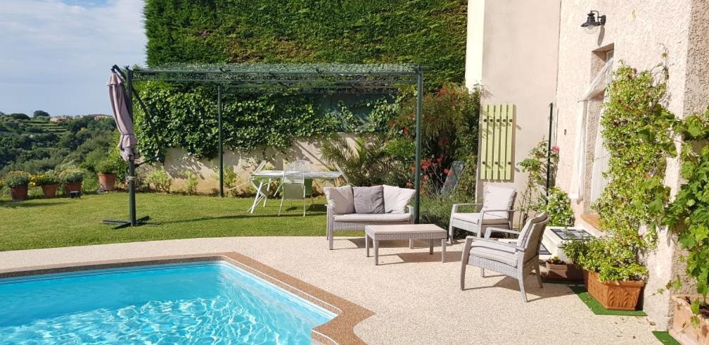 Studio-Mezzanine Dans Villa Cagnes-sur-Mer Eksteriør bilde