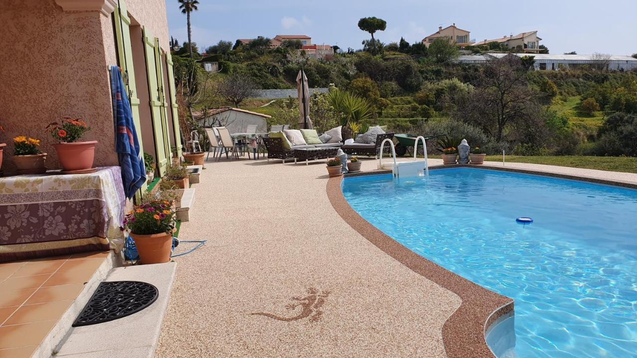 Studio-Mezzanine Dans Villa Cagnes-sur-Mer Eksteriør bilde